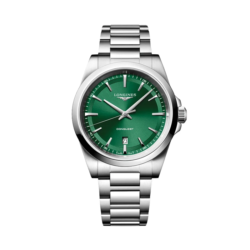 Conquest Quartz 41mm - Green on Bracelet