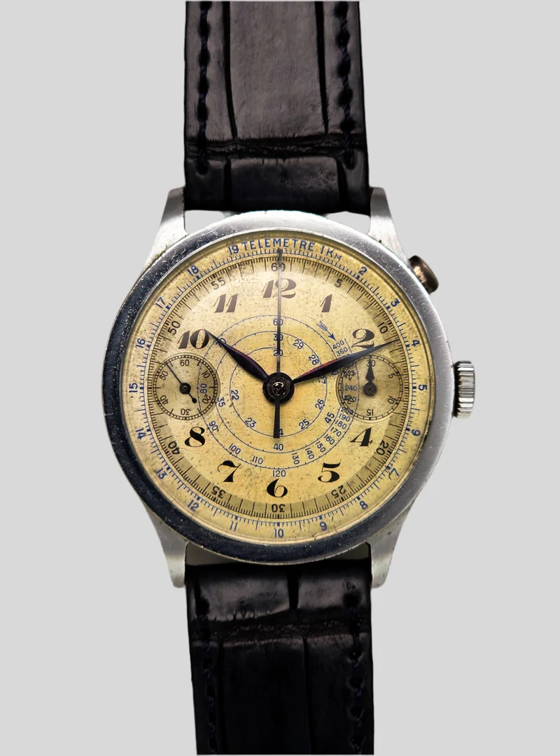 Anonymous oversize chronograph monopusher