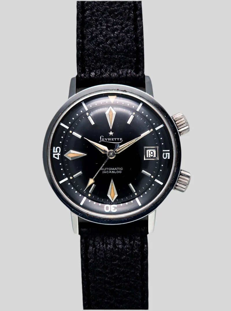 Levrette diver 2 crowns Tiger Shark