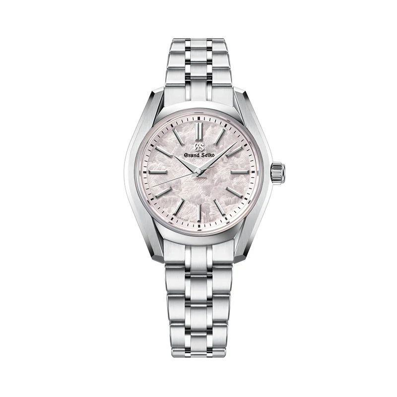SBGX363 Heritage Quartz 32.2mm - Pink on Bracelet