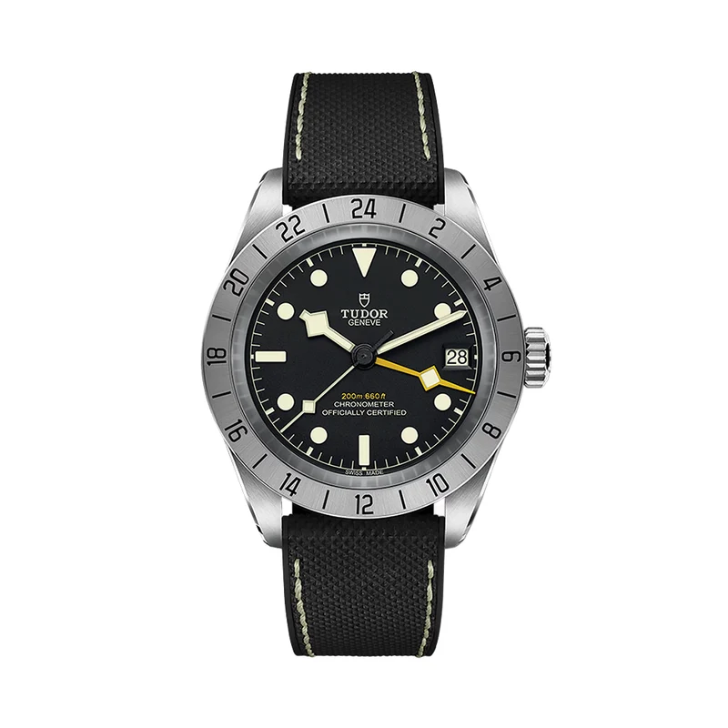 Black Bay Pro 39mm - Black on Hybrid Rubber/Leather Strap