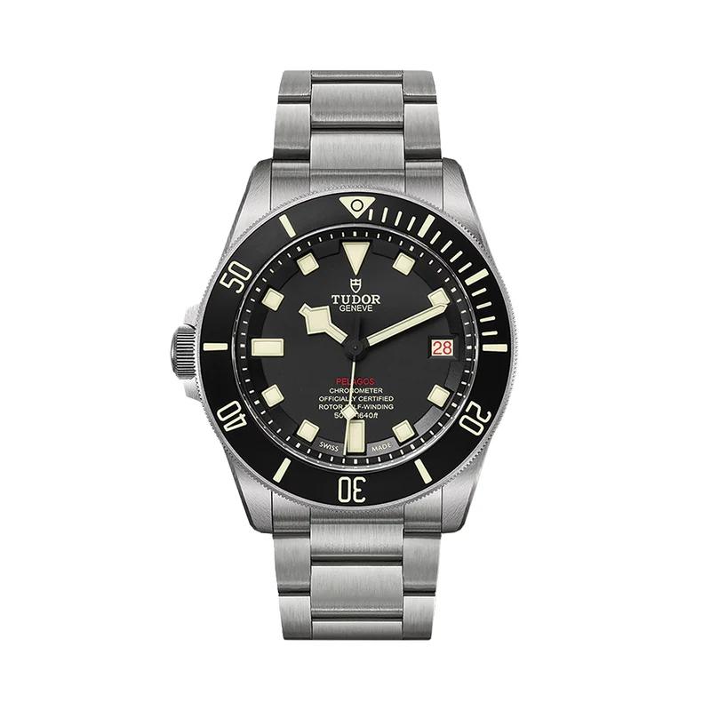 Pelagos LHD Titanium 42mm - Black on Bracelet w/ Extra Rubber Strap