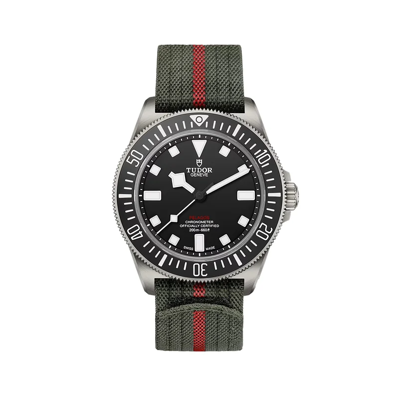 Pelagos FXD Titanium 42mm - Black on Fabric Strap w/ Extra Rubber Strap