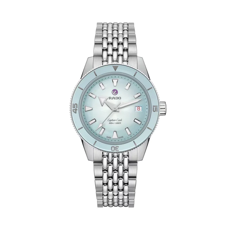 Captain Cook Automatic 39mm - Light Blue on Bracelet