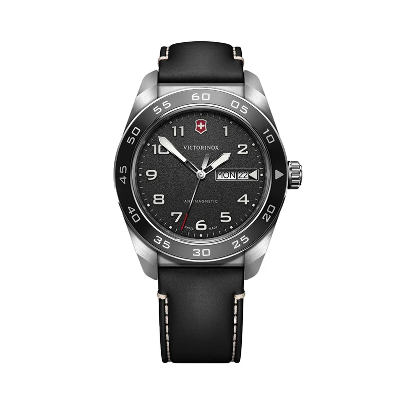 Swiss Army Quartz 42mm - Black on Black Leather Strap