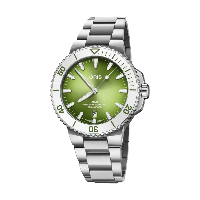 Aquis Date Taste of Summer 41.5mm - Green on Bracelet