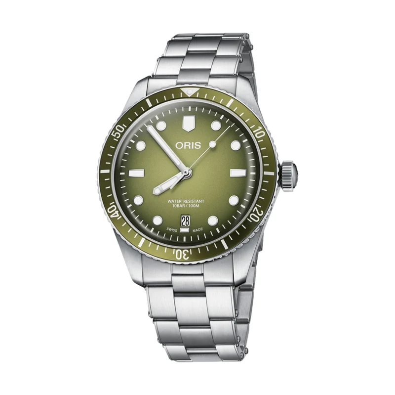Divers Sixty-Five 40mm - Forest Green on Bracelet