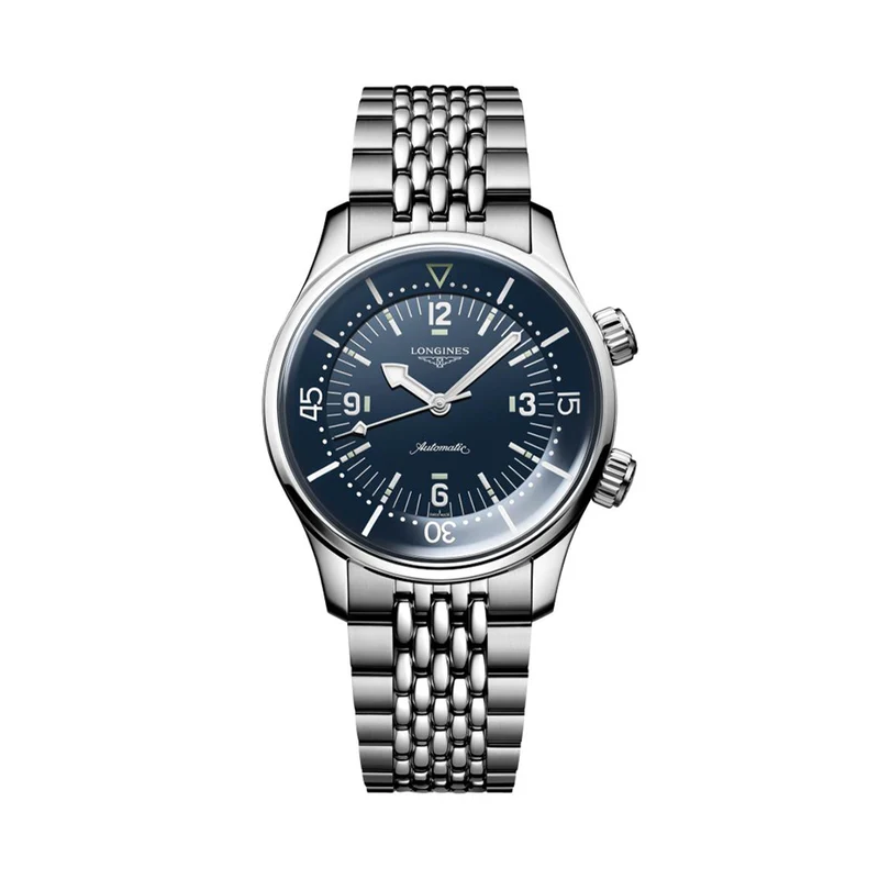 Legend Diver 39mm - Blue on Bracelet