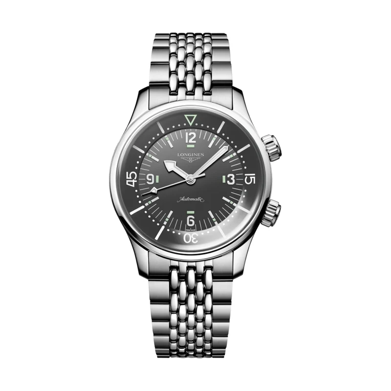 Legend Diver 39mm - Anthracite on Bracelet