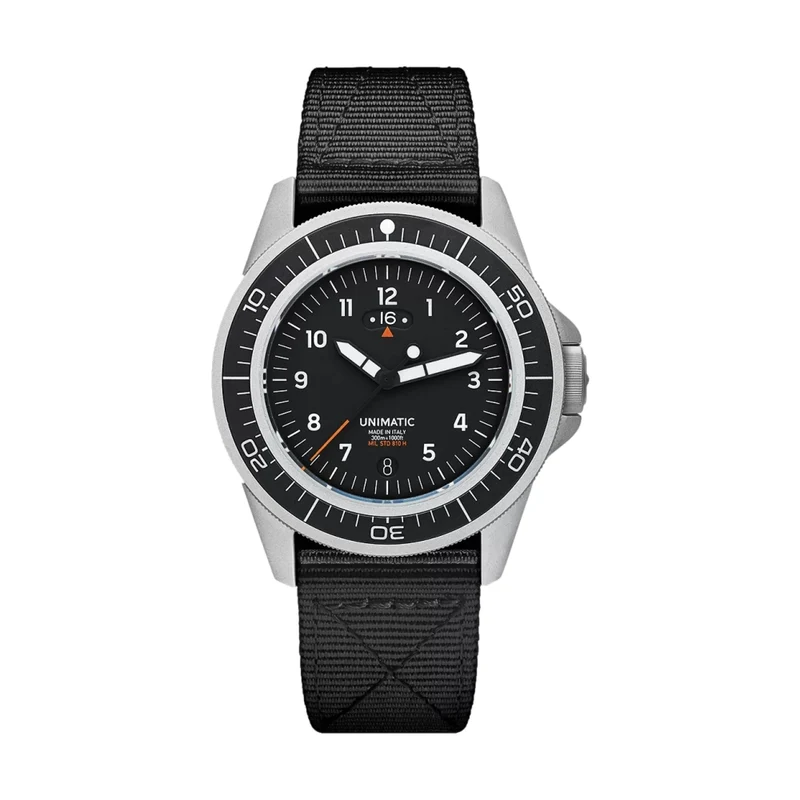 UT1-GMT Modello Uno Toolwatch 41.5mm - Black on Fabric Strap