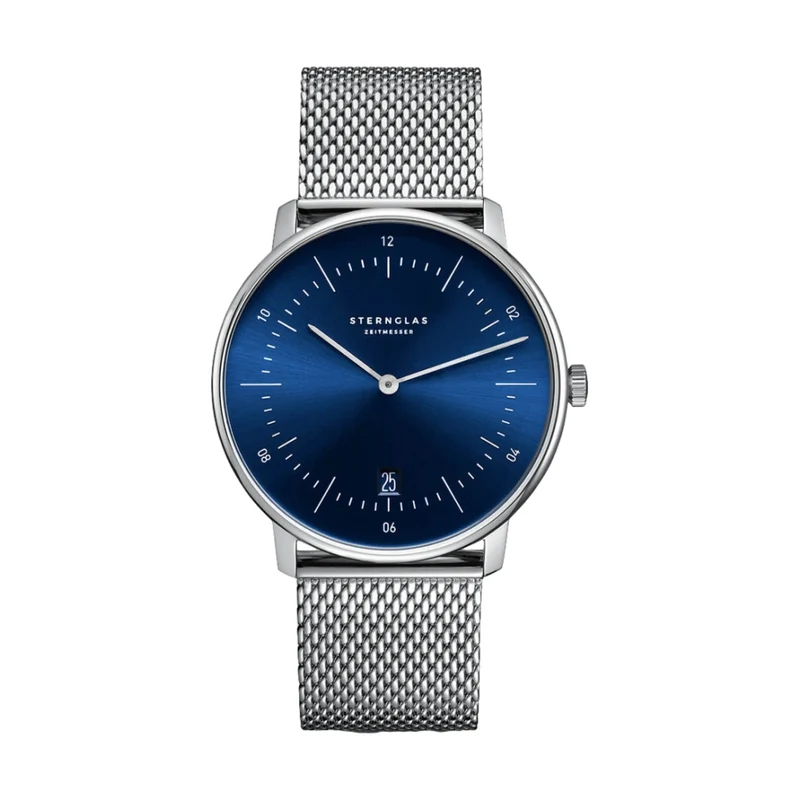 Naos Quartz 38mm - Sunburst Blue on Bracelet