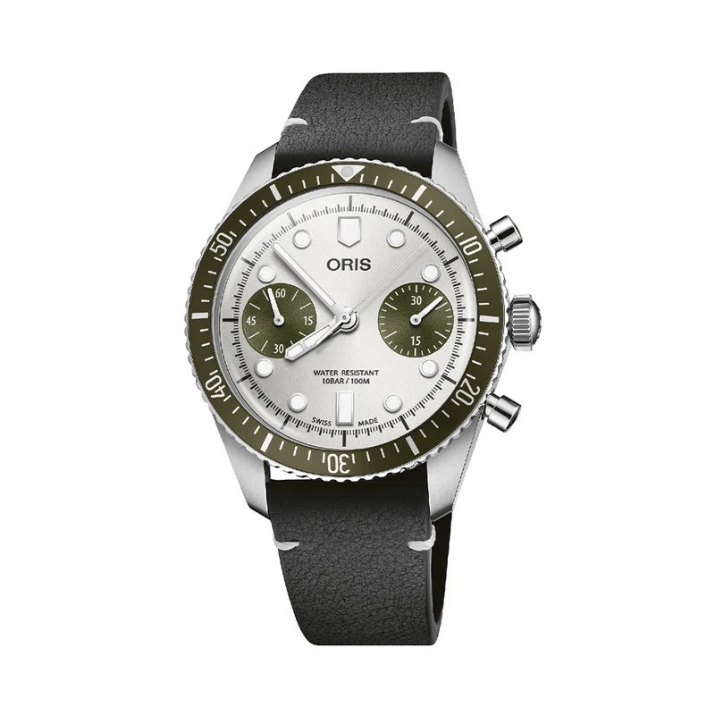 Divers Sixty-Five Chronograph 40mm - Silver on Leather Strap