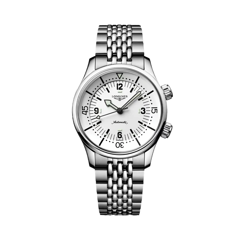 Legend Diver 39mm - White on Bracelet