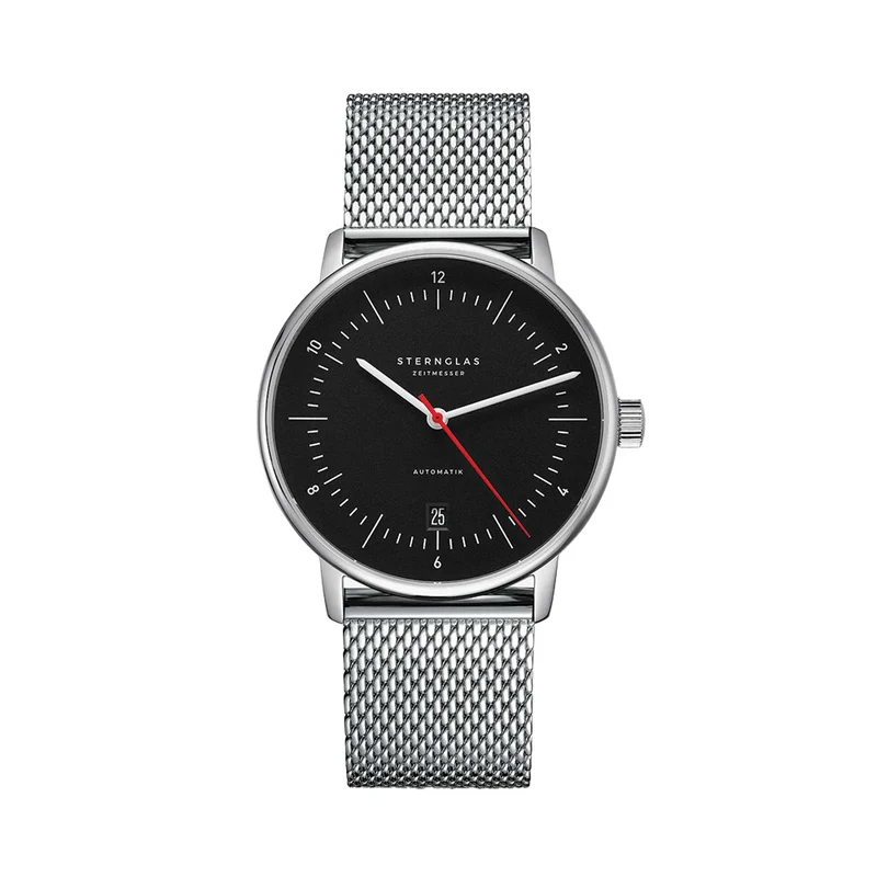 Naos Automatic 38mm - Black on Bracelet