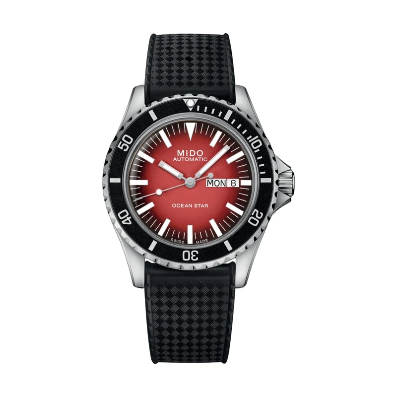 Ocean Star Tribute 40.5mm - Red on Rubber Strap