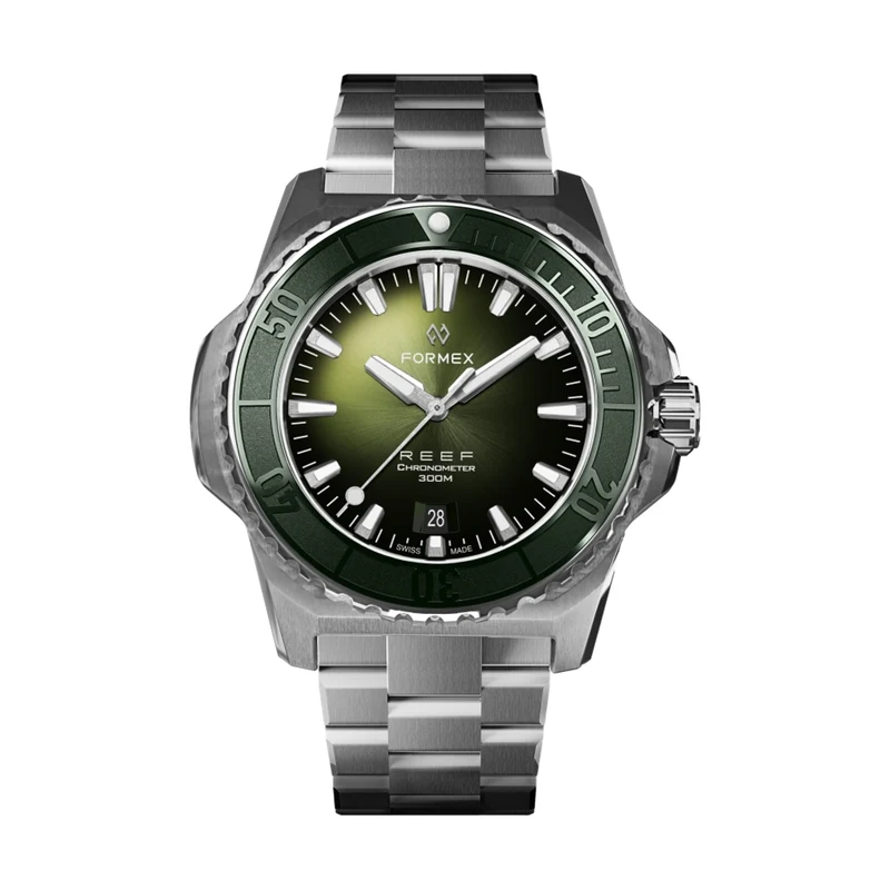 REEF Automatic Chronometer COSC 300M Green Bezel 42mm - Green on Bracelet