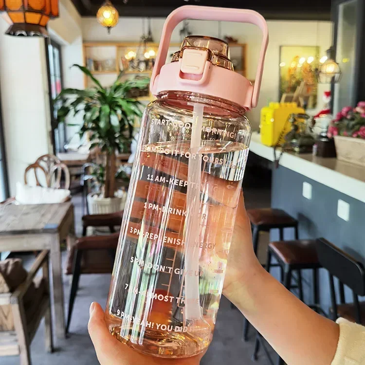 BOTTIGLIA D'ACQUA PORTATILE DA 2L CON CANNUCCIA E MARCATURA DEL TEMPO PER SPORT E FITNESS
